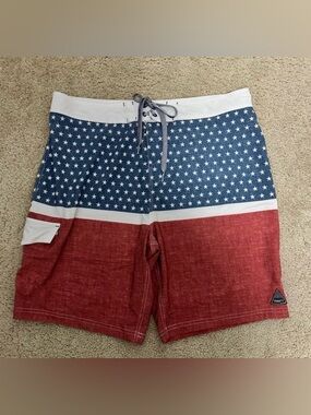Trinity Men’s Boardshorts‎ Swim Trunks Size 38 Red White & Blue Flag EUC
